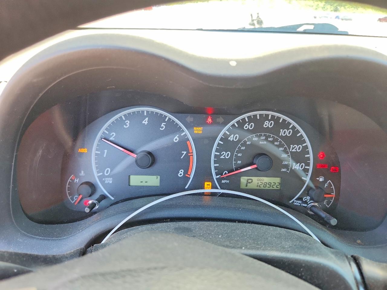 2012 TOYOTA COROLLA LE photo 17