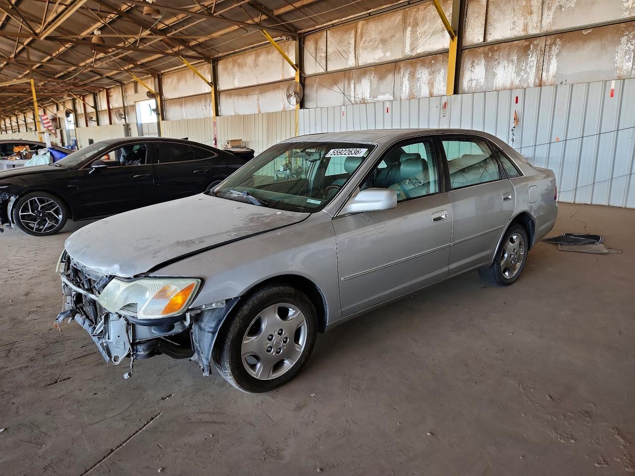 2004 TOYOTA AVALON