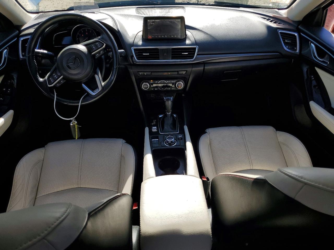 2018 MAZDA 3 GRAND TOURING photo 15