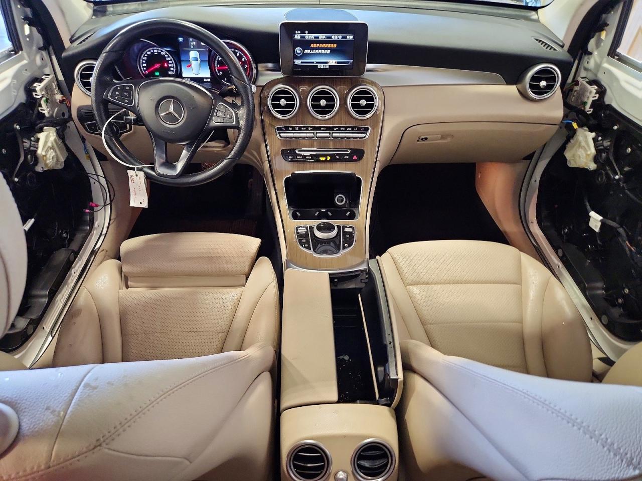 2018 MERCEDES-BENZ GLC 300 photo 22