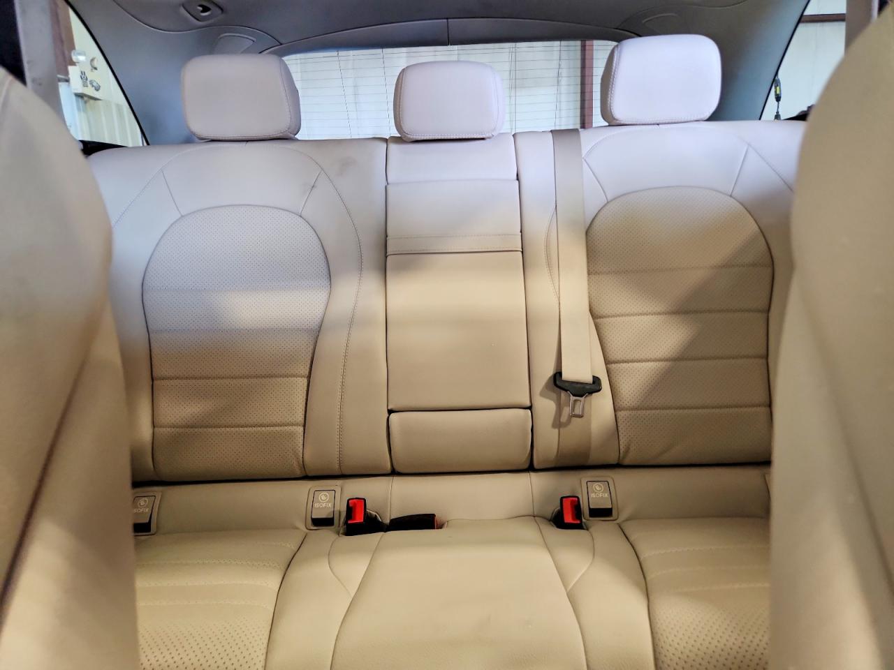 2018 MERCEDES-BENZ GLC 300 photo 28