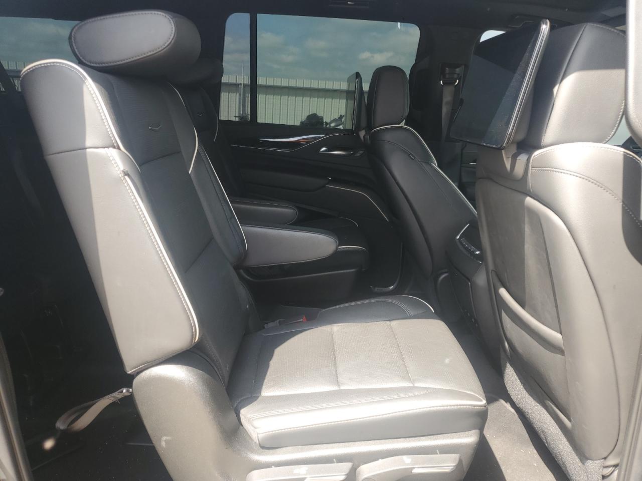 2021 CADILLAC ESCALADE ESV SPORT photo 11