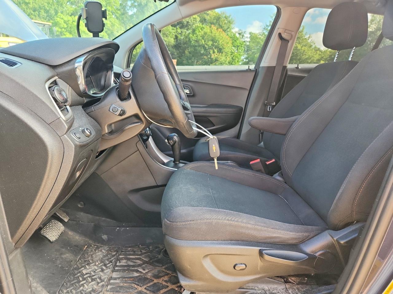 2019 CHEVROLET TRAX LS photo 13