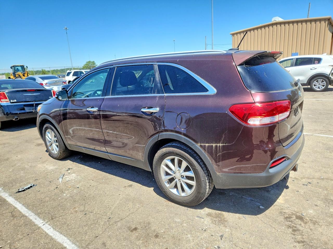 2016 KIA SORENTO LX photo 4