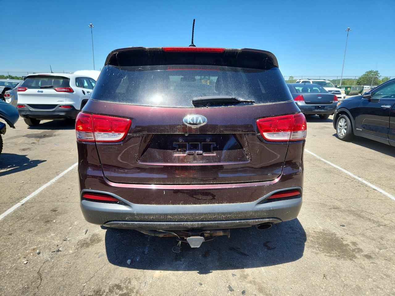 2016 KIA SORENTO LX photo 16