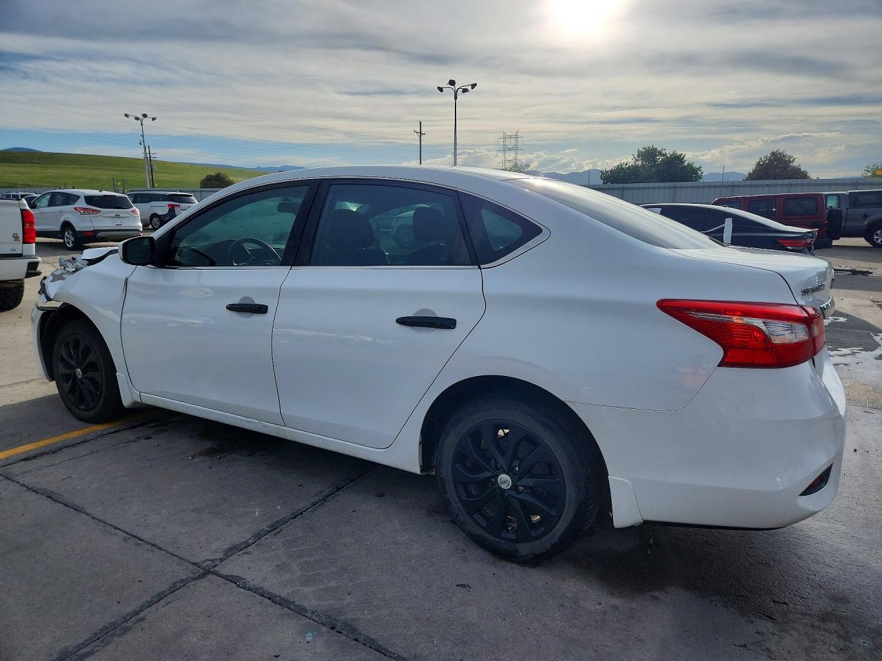 2018 NISSAN SENTRA SV photo 2