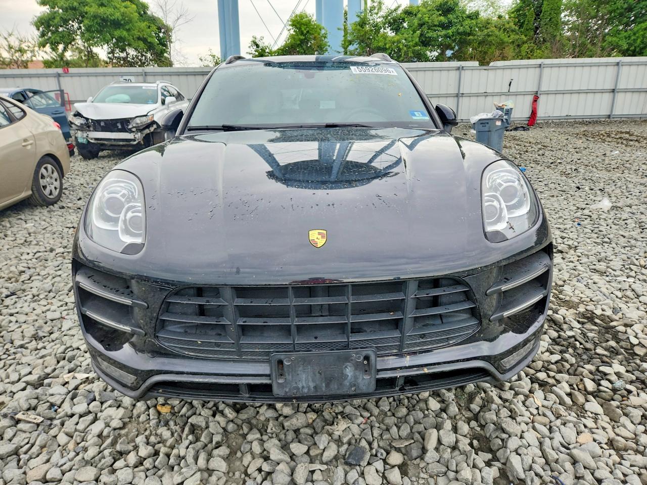 2015 PORSCHE MACAN TURBO photo 9