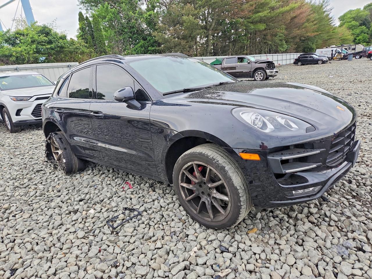 2015 PORSCHE MACAN TURBO photo 7