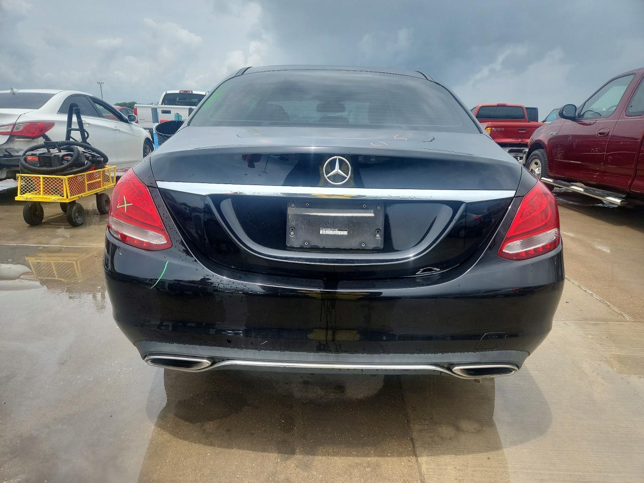 2015 MERCEDES-BENZ C 300 photo 16