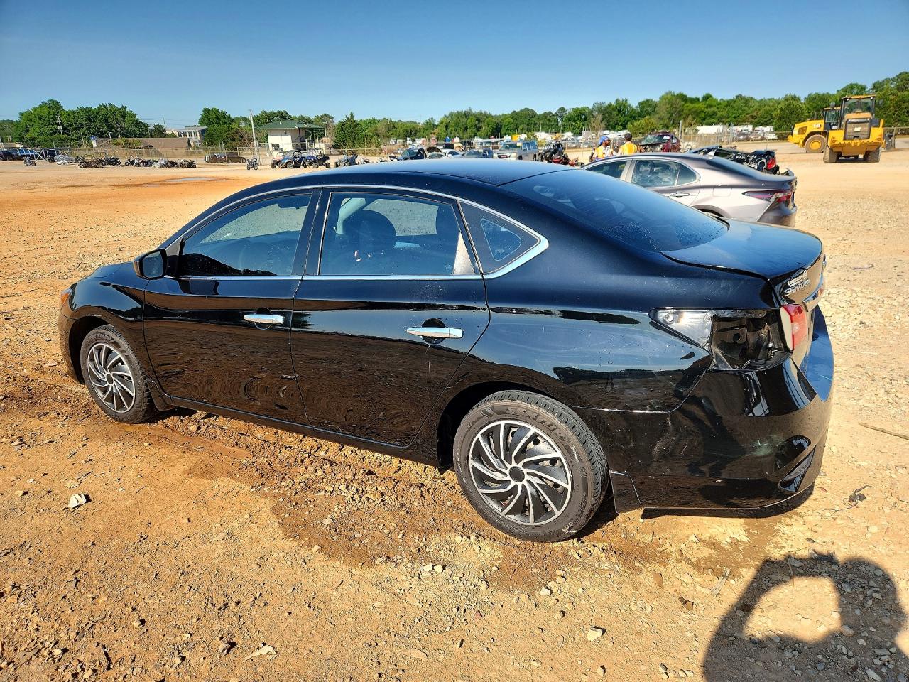 2019 NISSAN SENTRA S photo 2