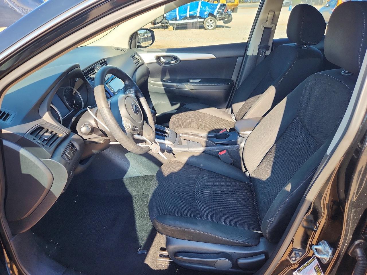 2019 NISSAN SENTRA S photo 7