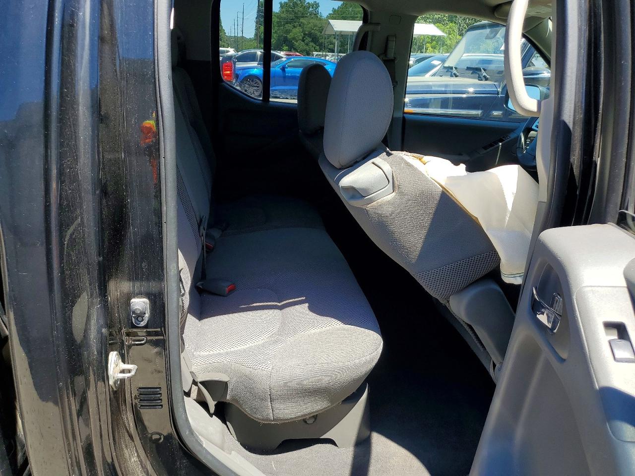2019 NISSAN FRONTIER SV photo 10