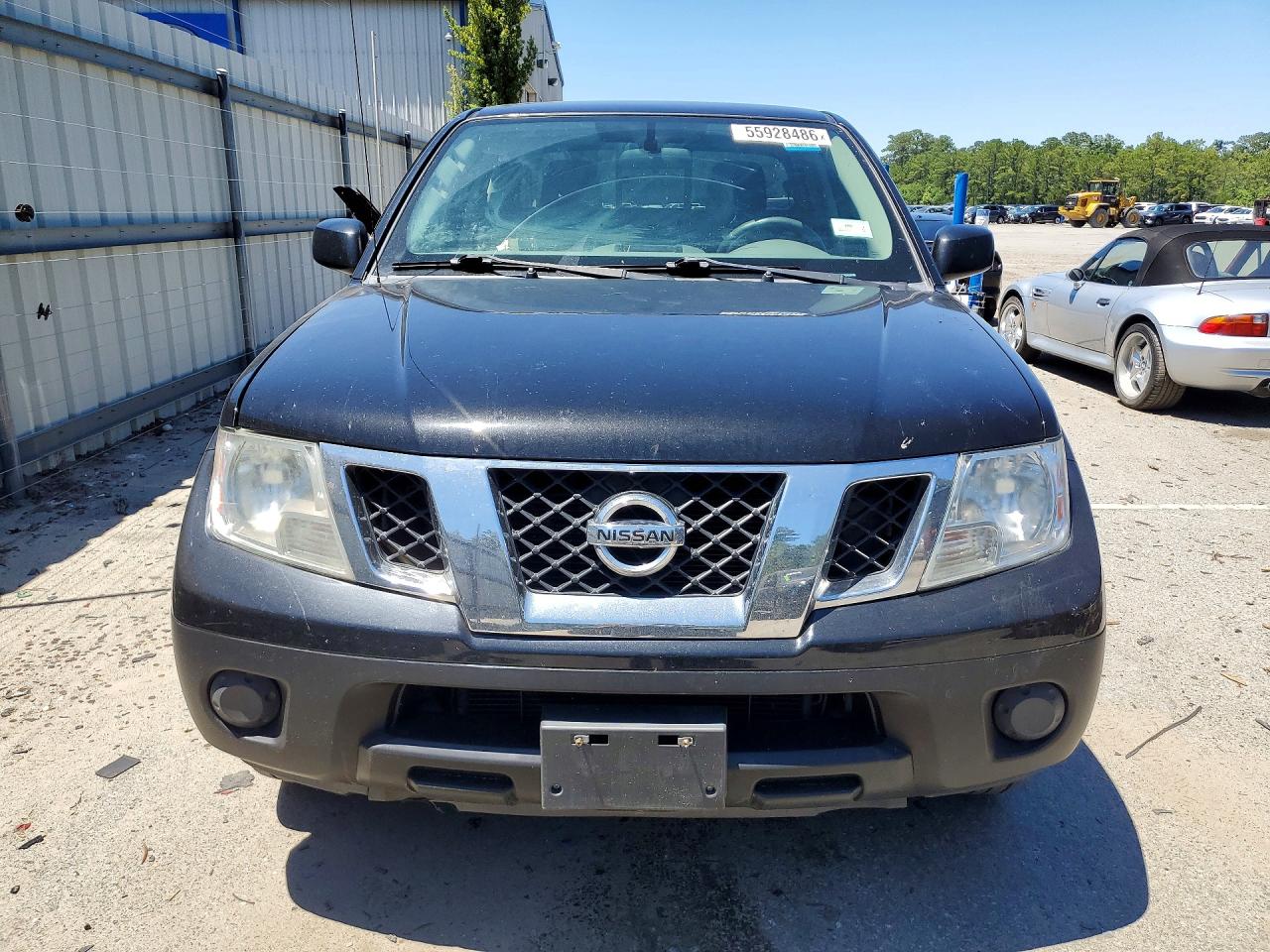 2019 NISSAN FRONTIER SV photo 5