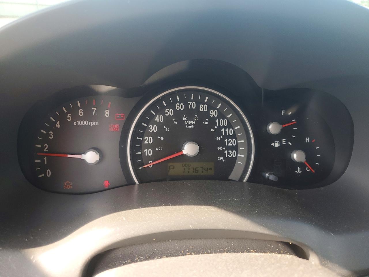 2006 KIA SEDONA LX photo 25