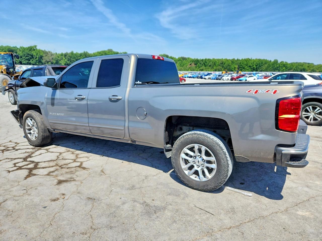 2017 CHEVROLET SILVERADO K1500 LT photo 3