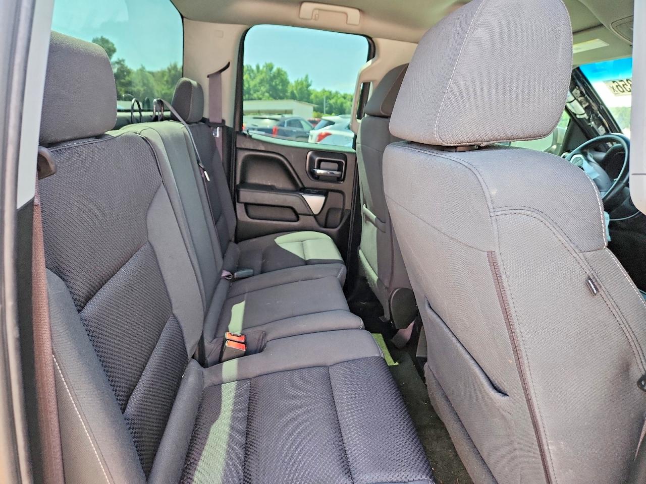 2017 CHEVROLET SILVERADO K1500 LT photo 19