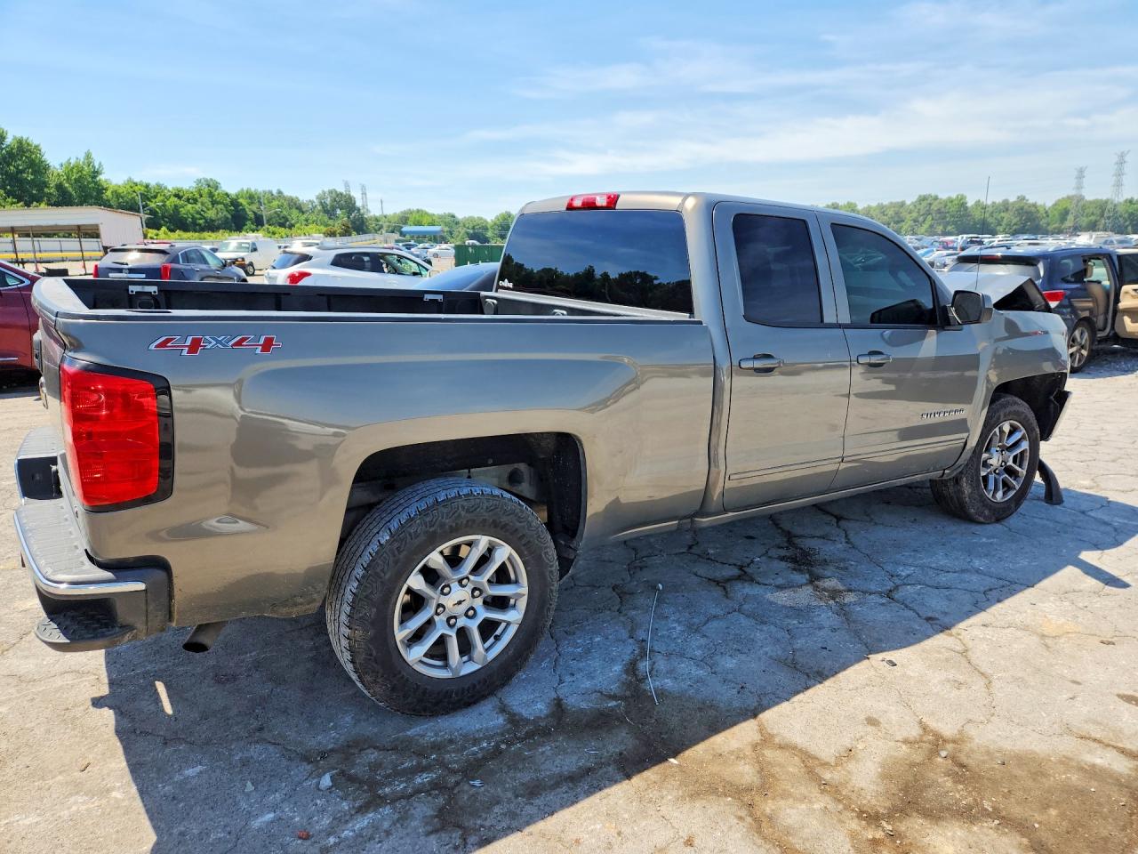 2017 CHEVROLET SILVERADO K1500 LT photo 5