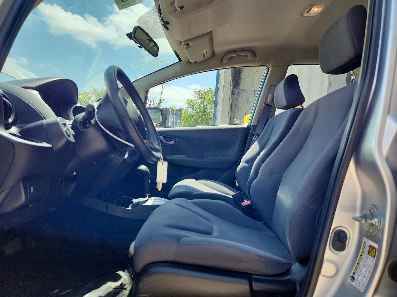 2013 HONDA FIT photo 13