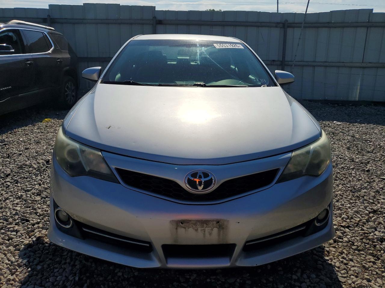 2014 TOYOTA CAMRY SE photo 9