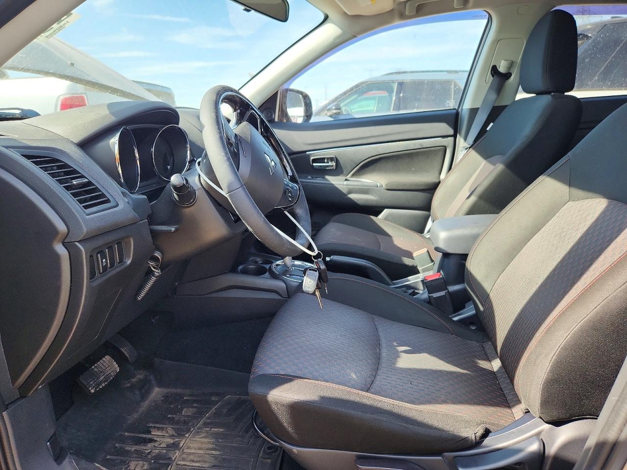 2017 MITSUBISHI OUTLANDER SPORT ES photo 13
