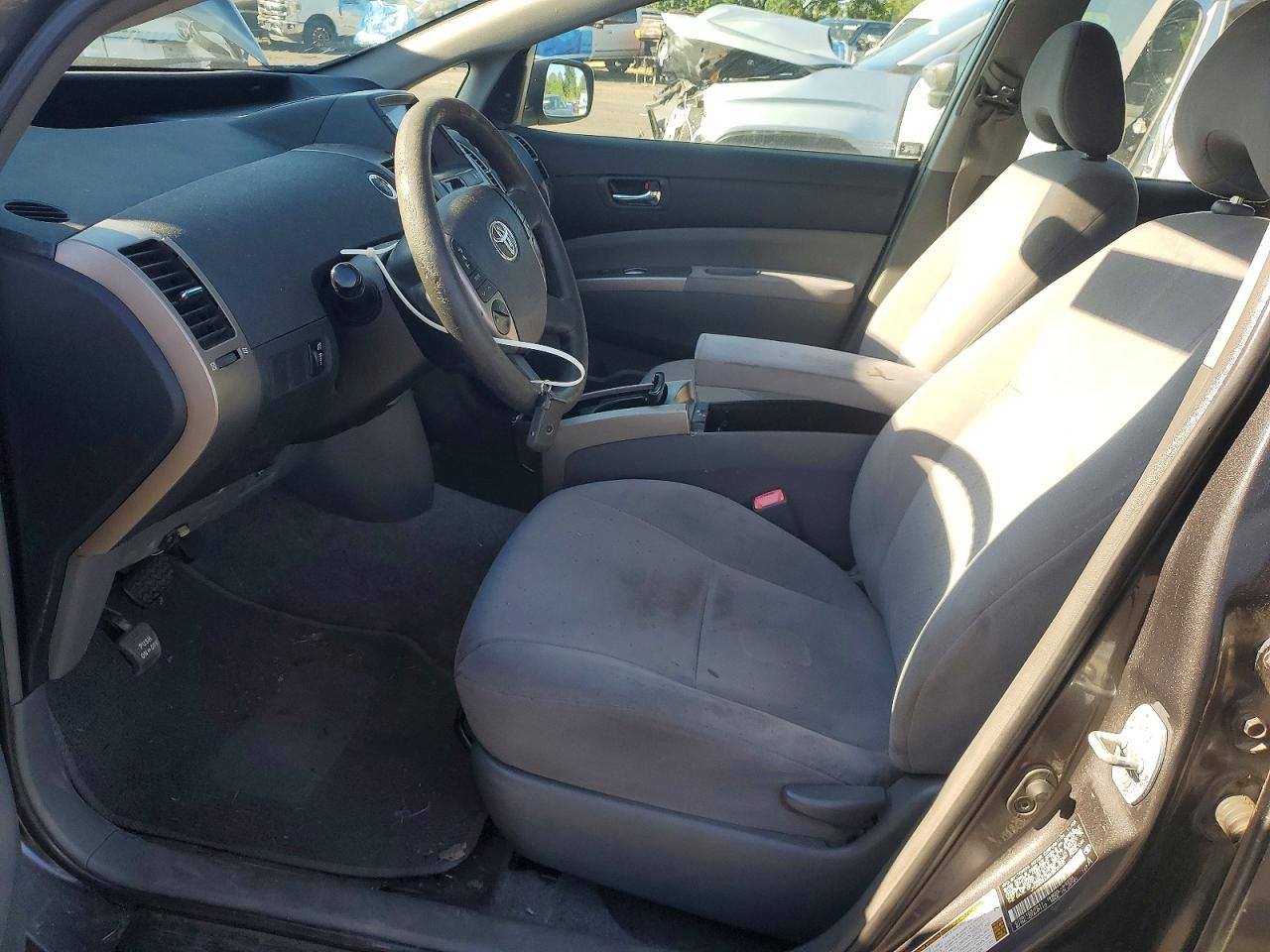 2009 TOYOTA PRIUS BASE photo 13