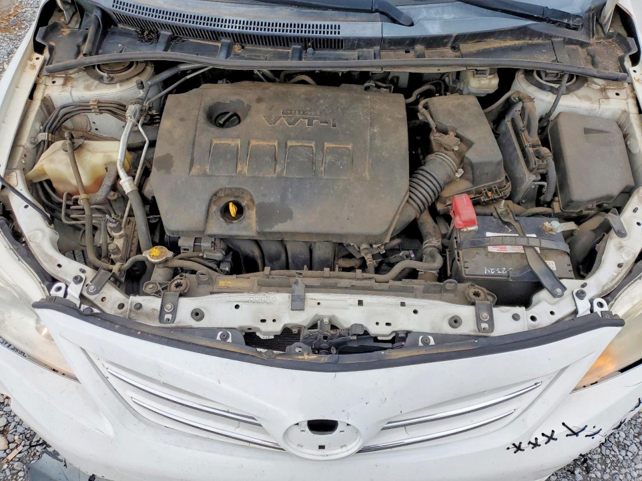 2013 TOYOTA COROLLA LE photo 31