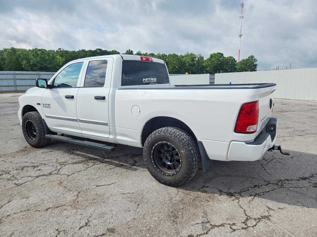 2014 RAM 1500 ST photo 3