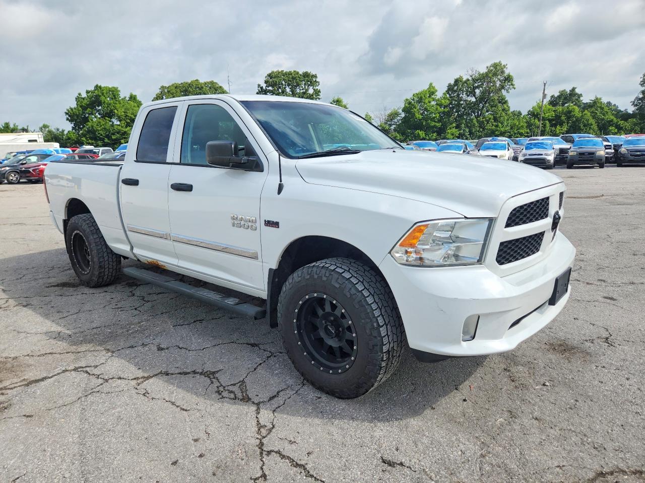 2014 RAM 1500 ST photo 7