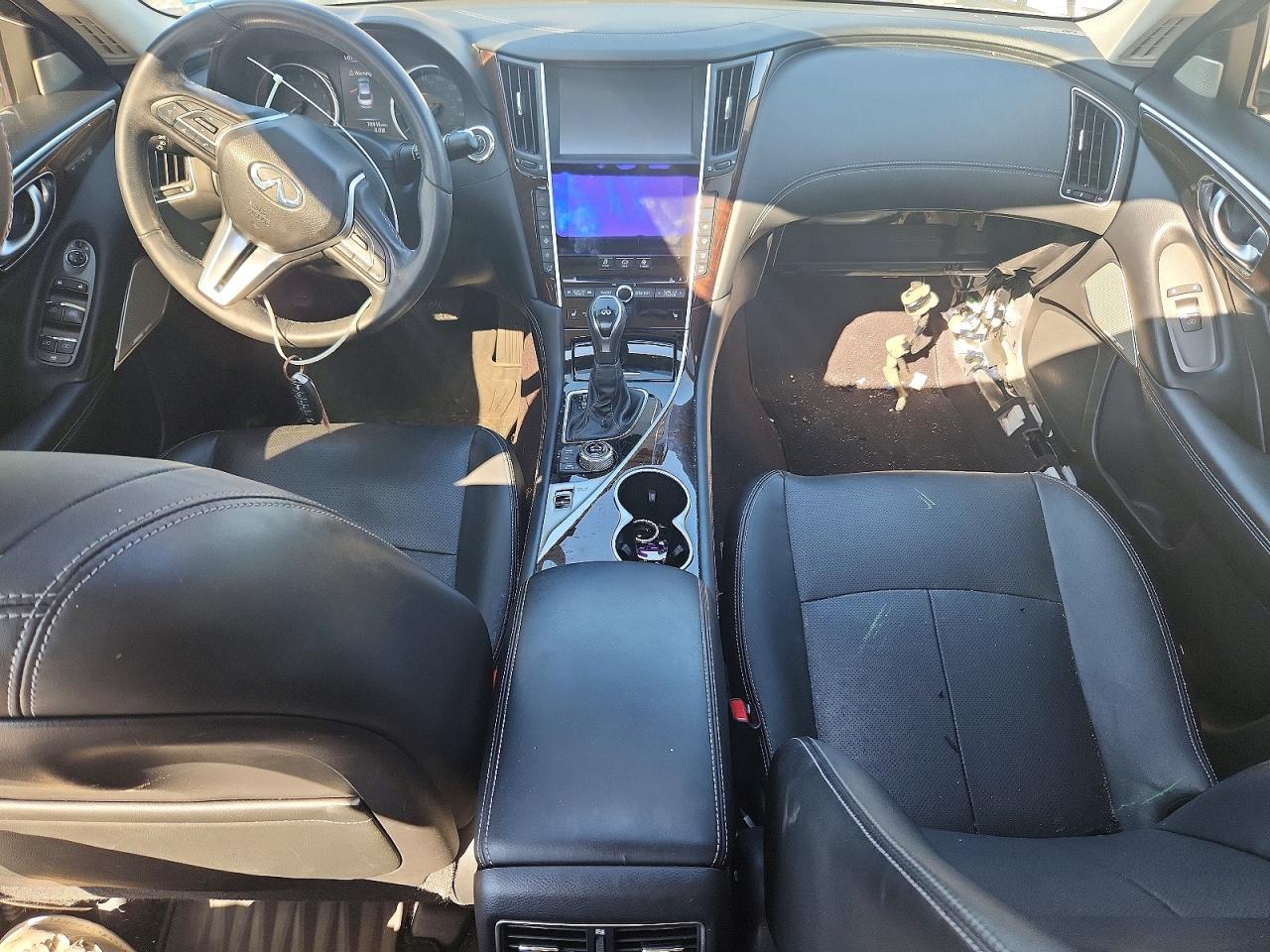 2018 INFINITI Q50 3.0T LUXE photo 15