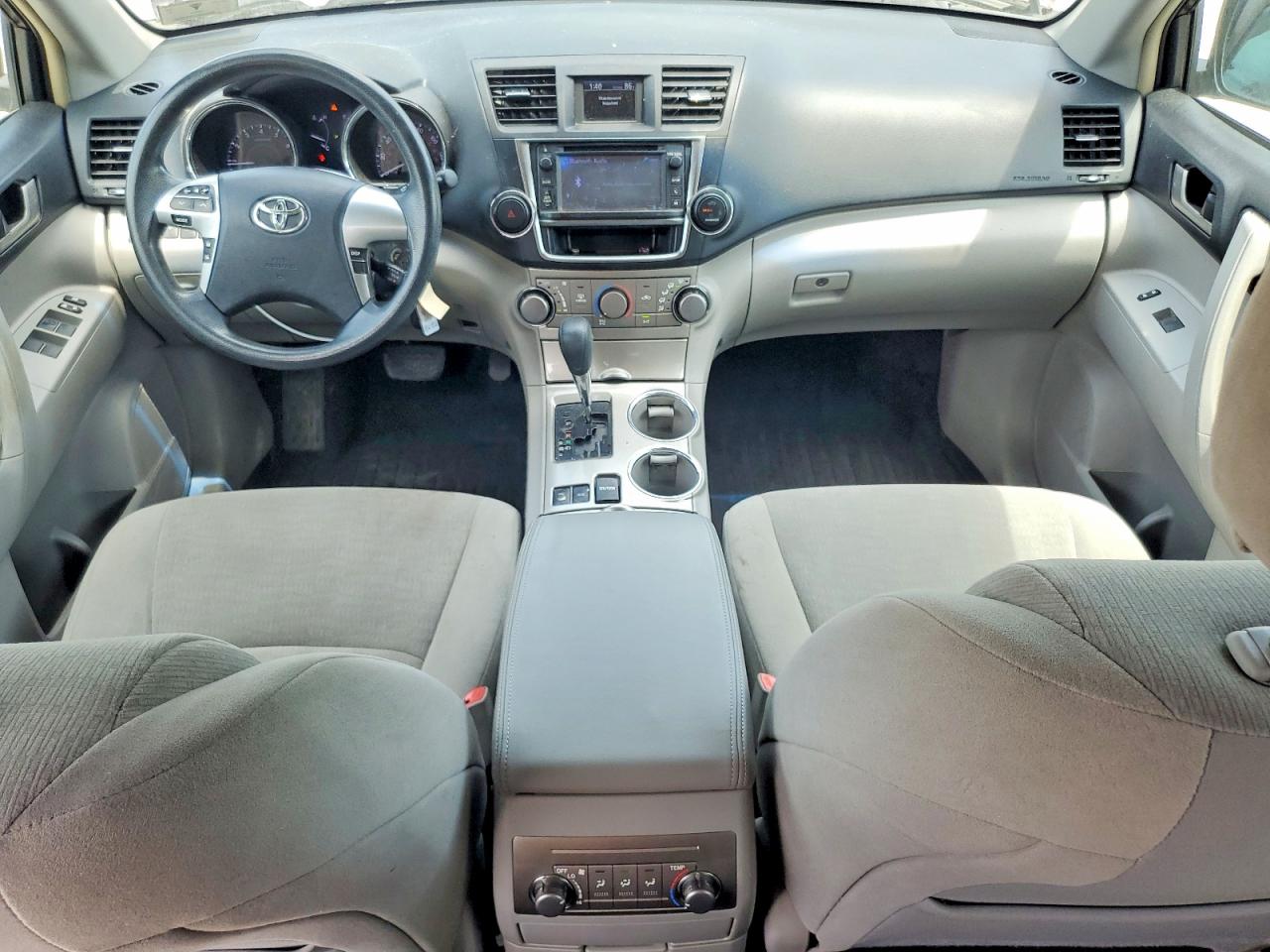 2013 TOYOTA HIGHLANDER PLUS photo 15