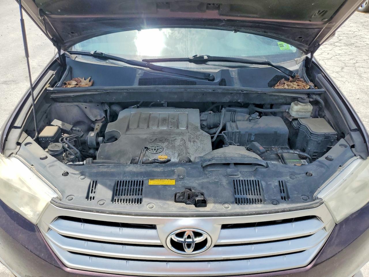 2013 TOYOTA HIGHLANDER PLUS photo 23