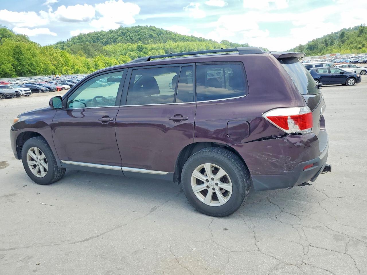 2013 TOYOTA HIGHLANDER PLUS photo 3
