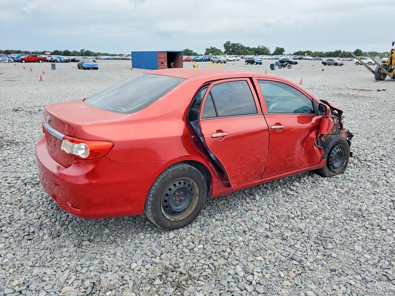 2013 TOYOTA COROLLA L photo 5