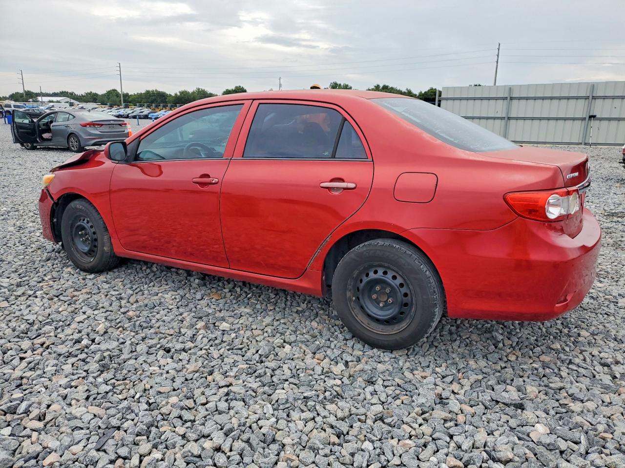 2013 TOYOTA COROLLA L photo 3