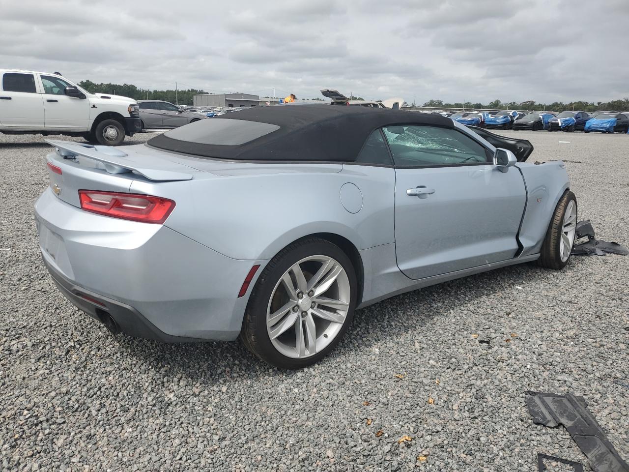 2017 CHEVROLET CAMARO photo 3