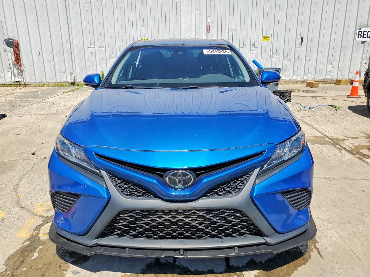 2018 TOYOTA CAMRY SE photo 13