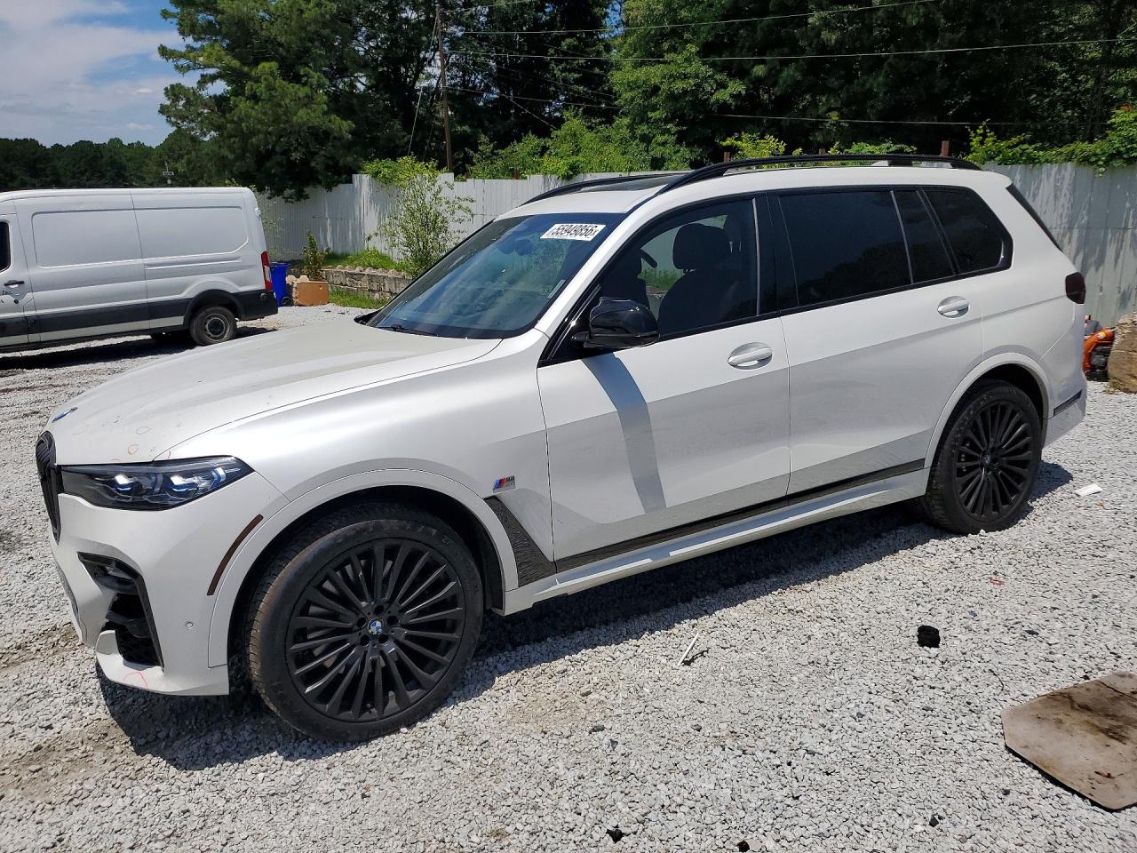 2021 BMW X7