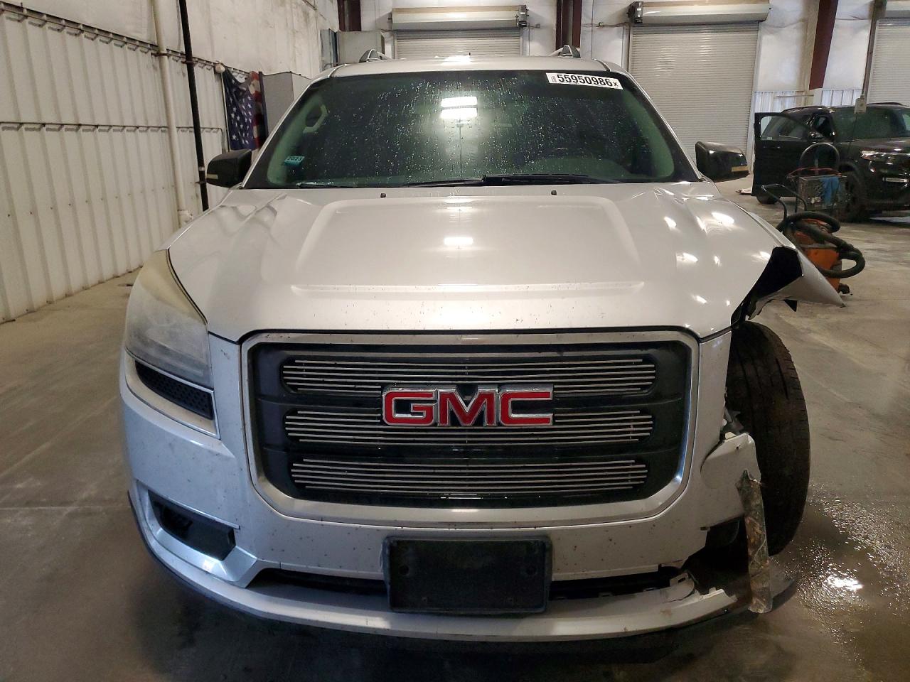 2016 GMC ACADIA SLE photo 9