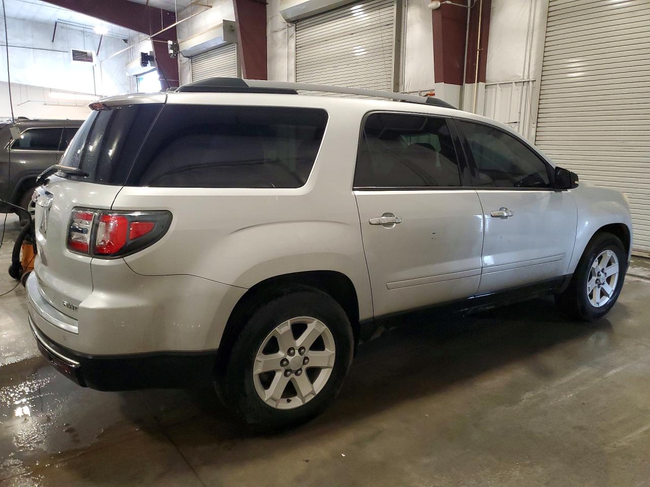 2016 GMC ACADIA SLE photo 5