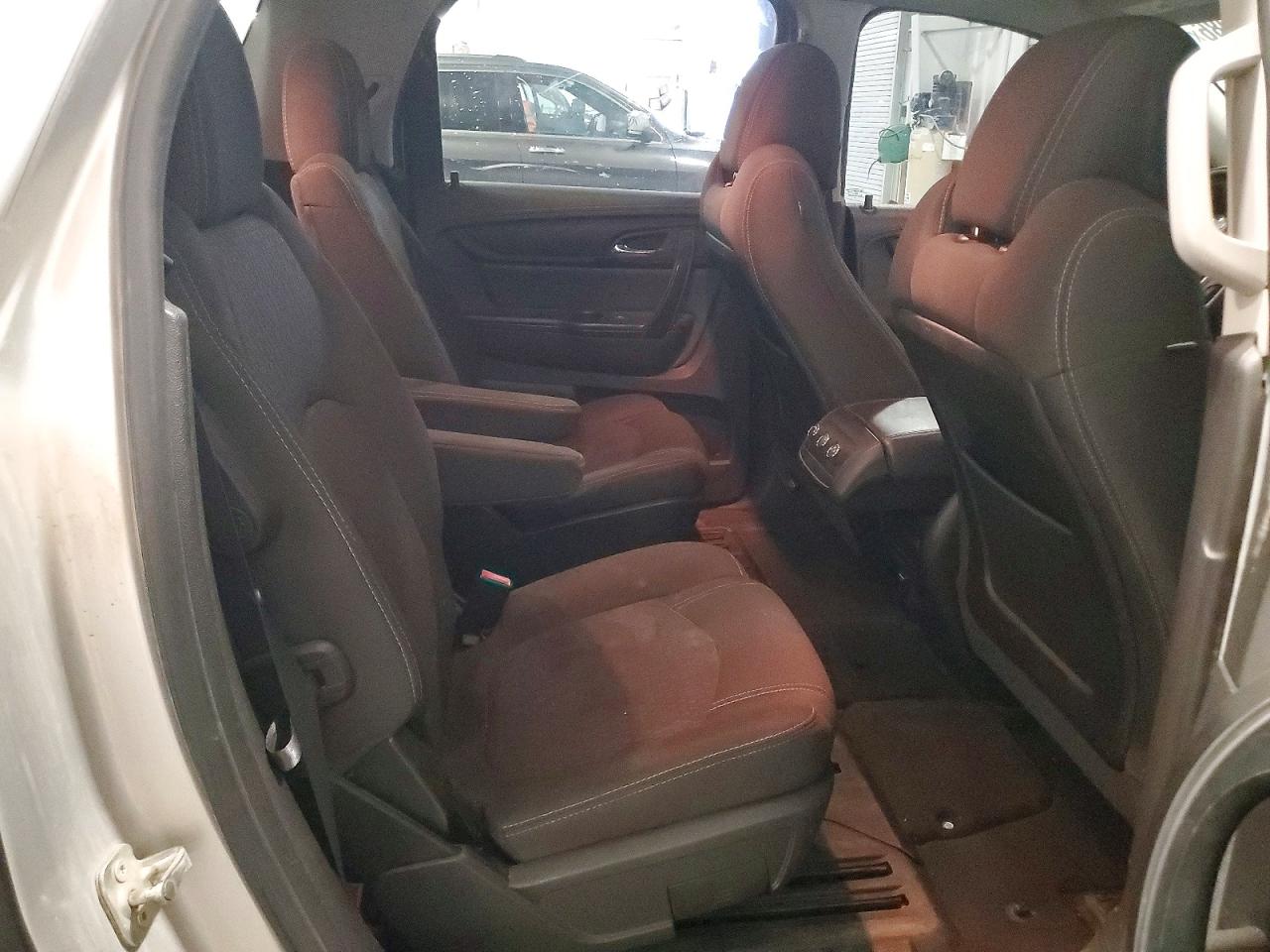 2016 GMC ACADIA SLE photo 21