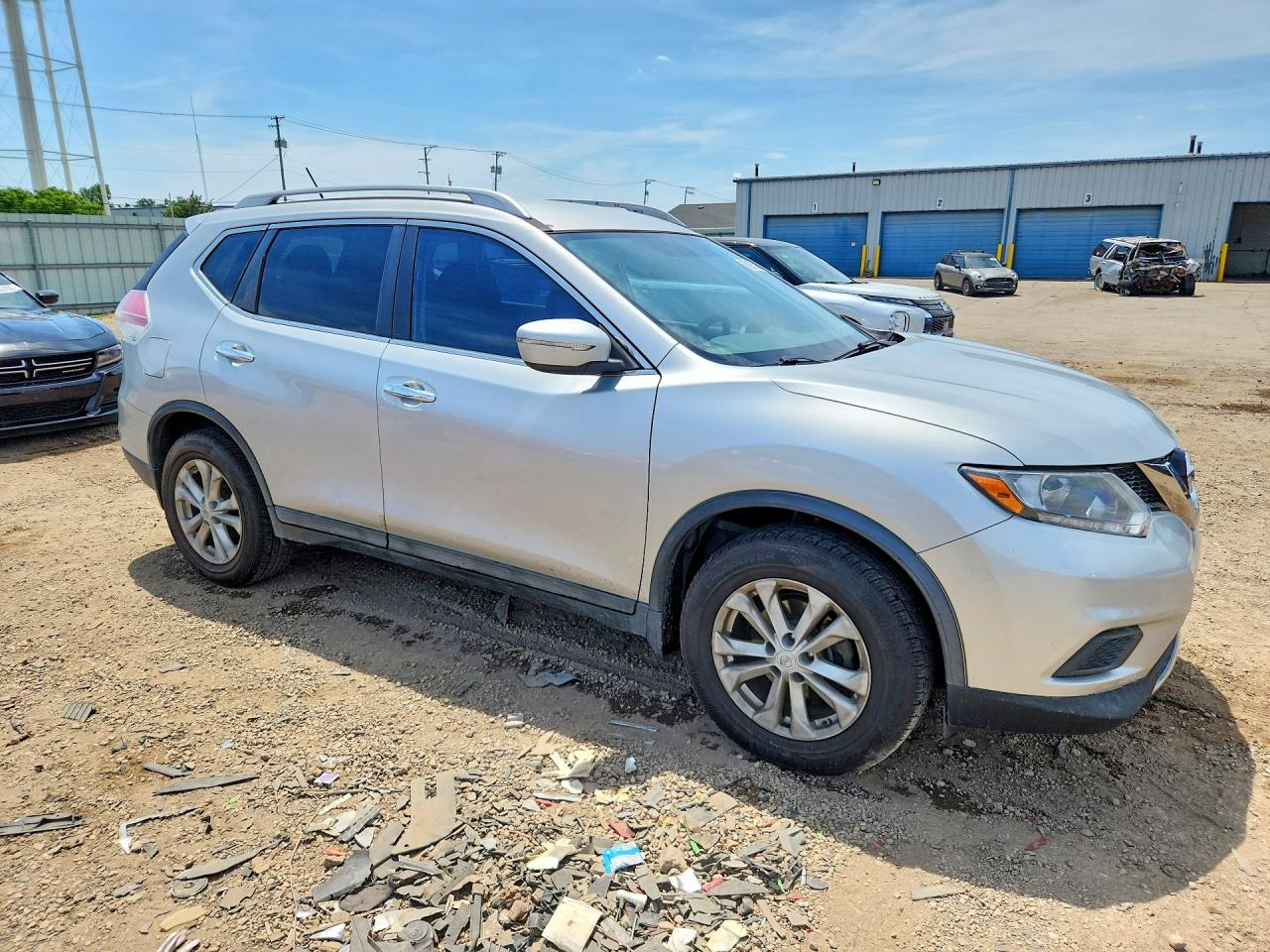 2014 NISSAN ROGUE SV photo 4