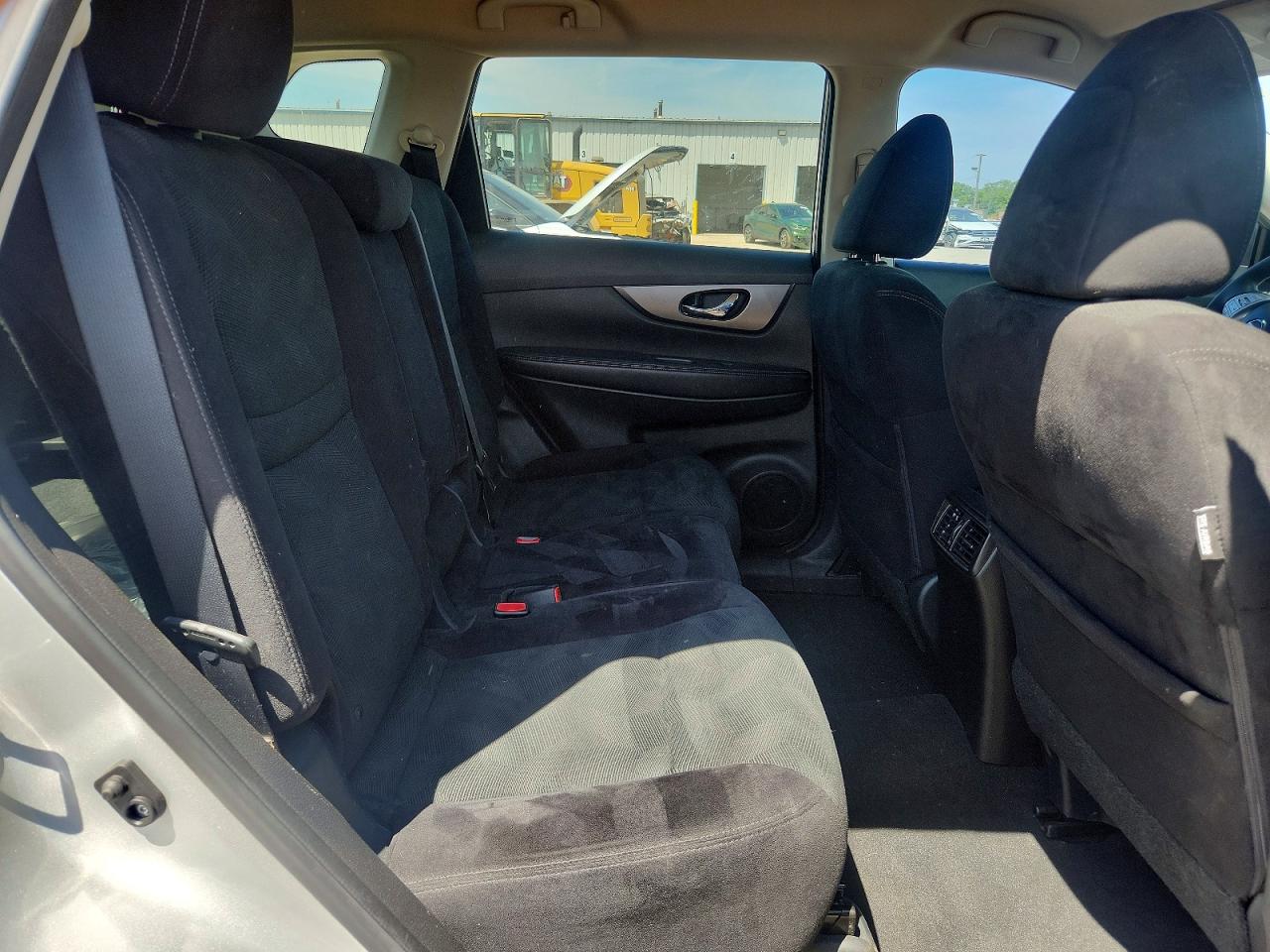 2014 NISSAN ROGUE SV photo 11