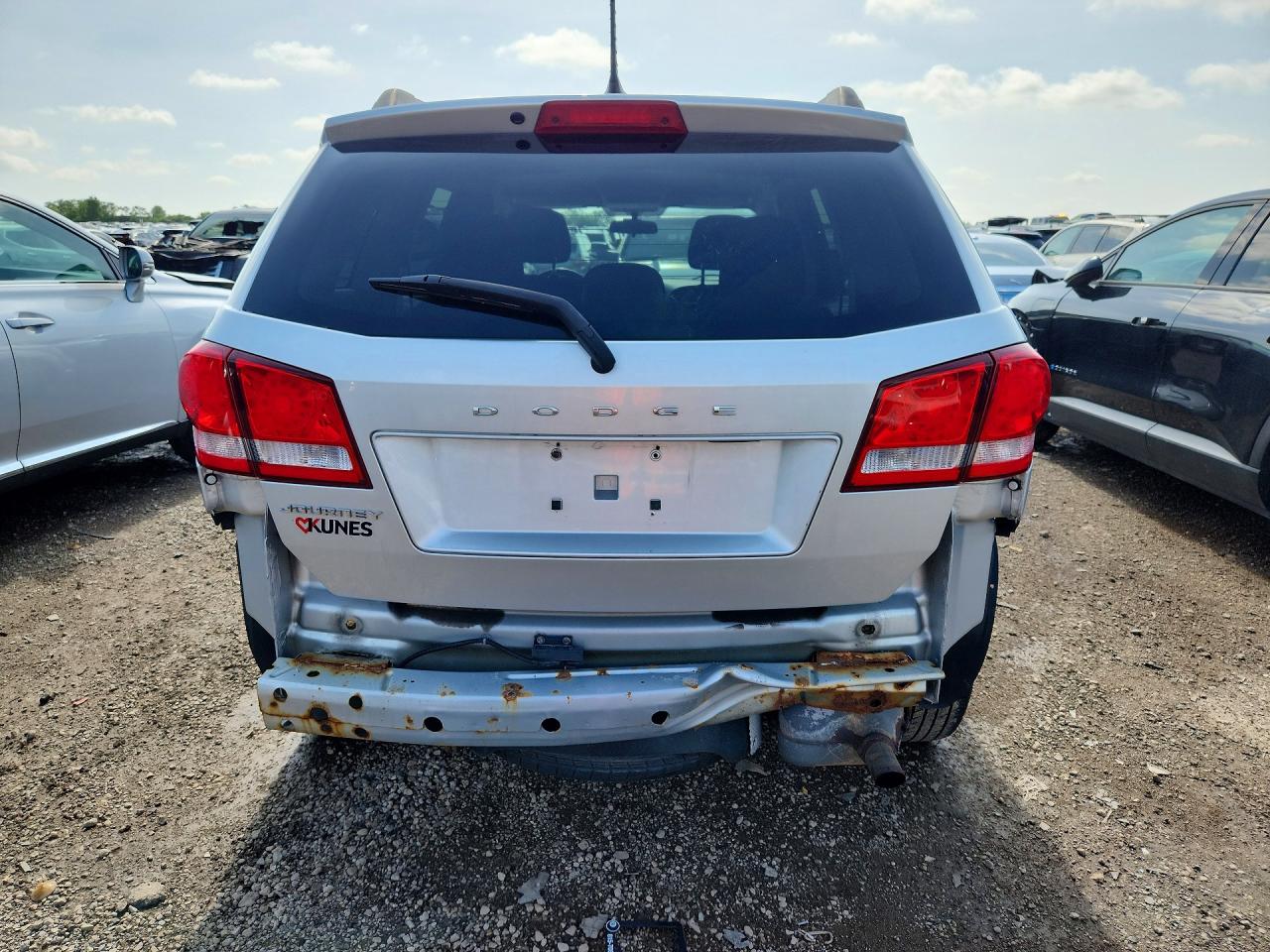 2012 DODGE JOURNEY SE photo 11