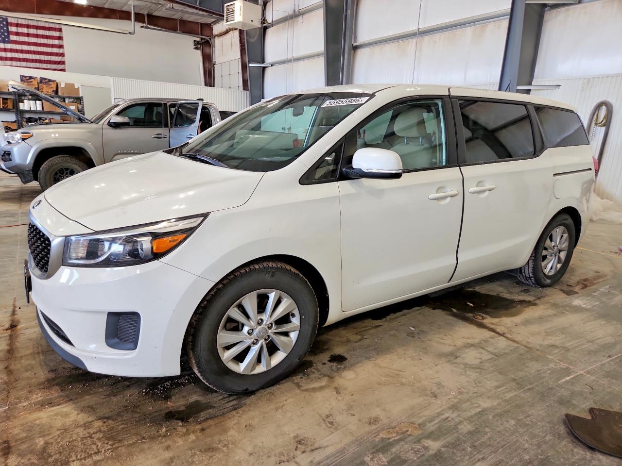 2017 KIA SEDONA