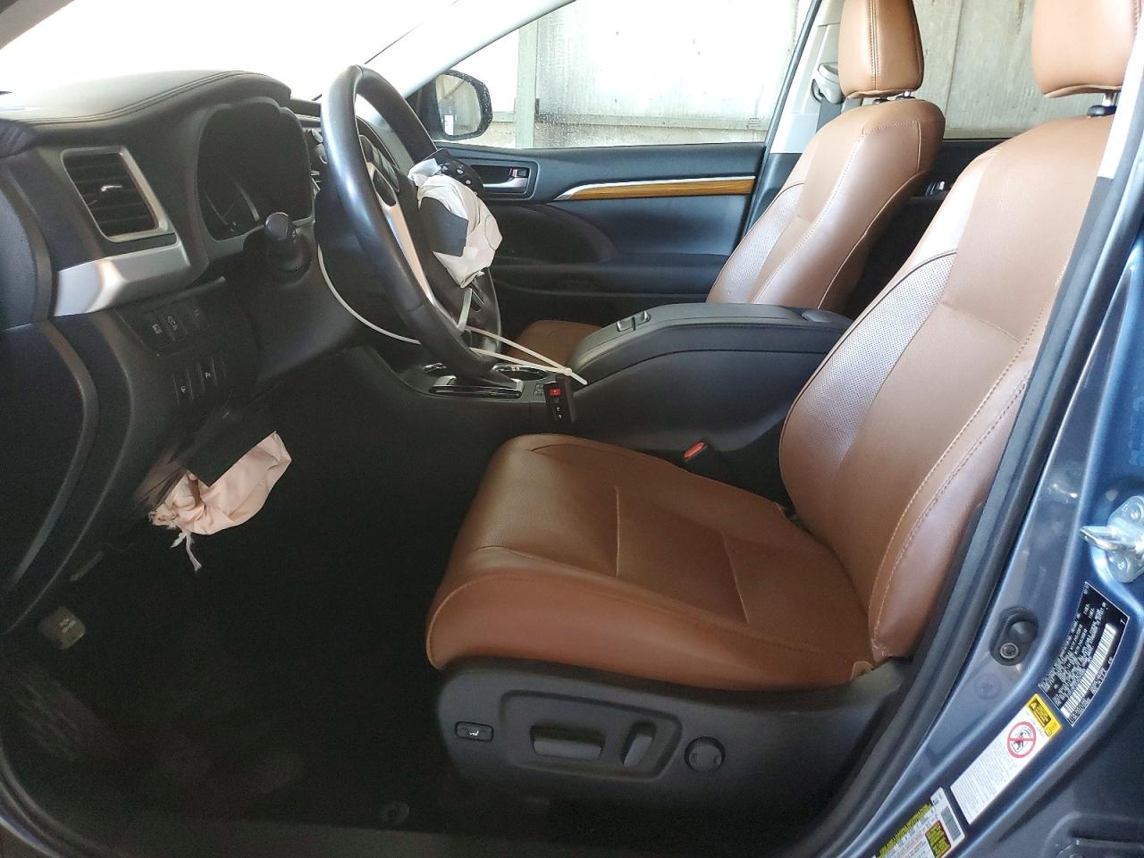 2018 TOYOTA HIGHLANDER LIMITED photo 13
