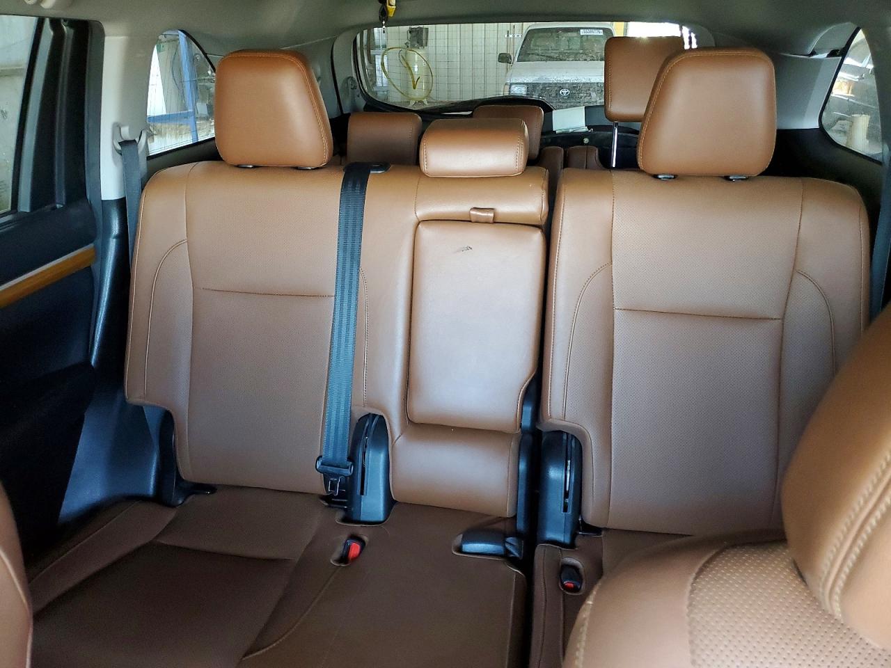 2018 TOYOTA HIGHLANDER LIMITED photo 19