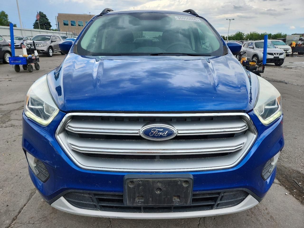 2017 FORD ESCAPE SE photo 9