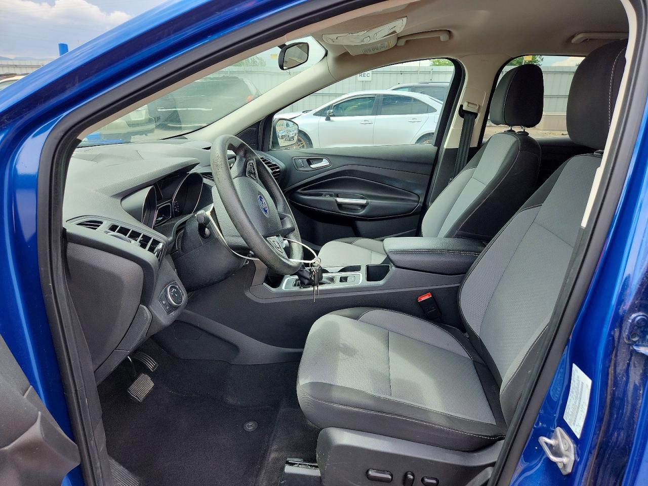 2017 FORD ESCAPE SE photo 13