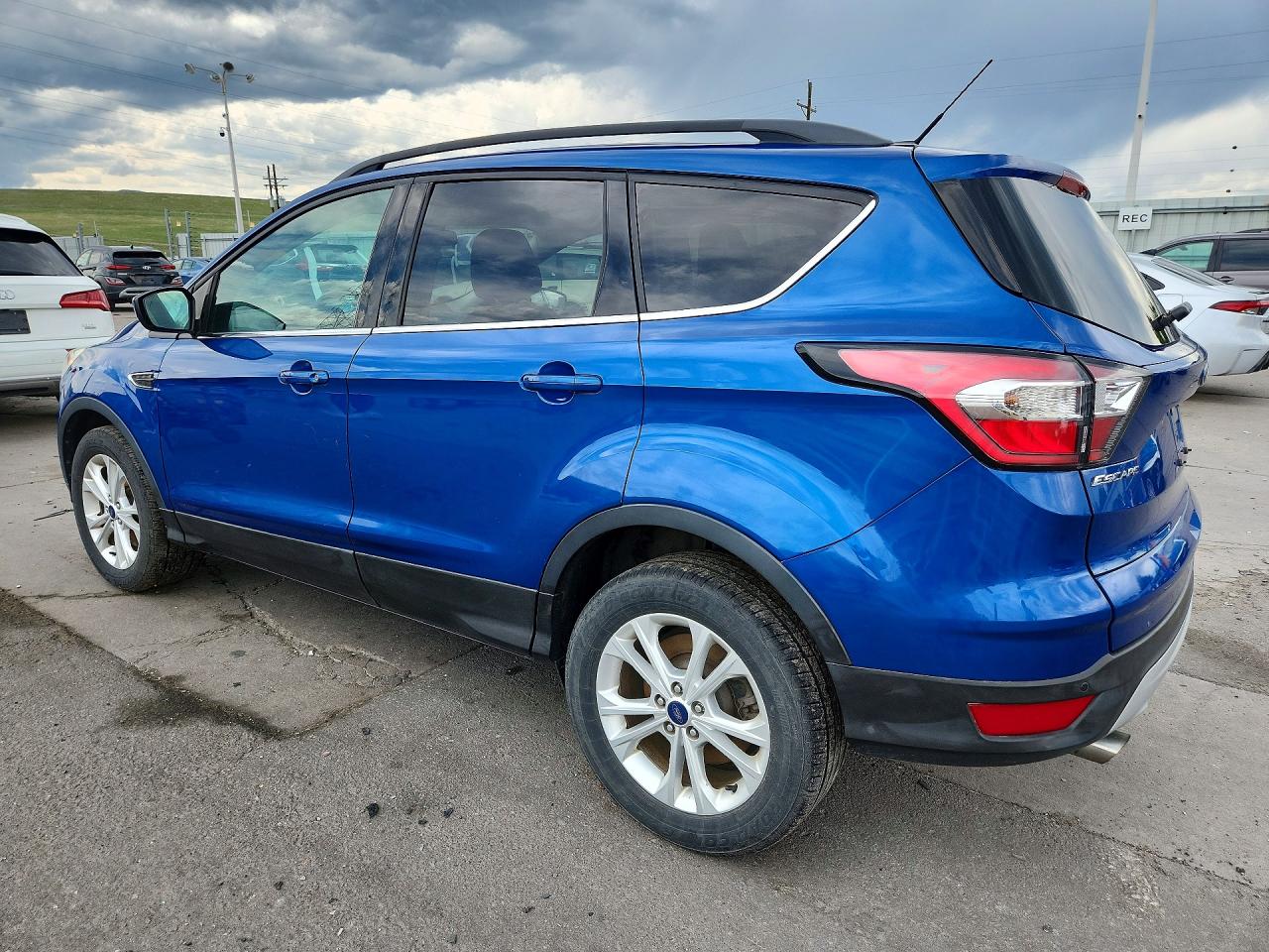 2017 FORD ESCAPE SE photo 3