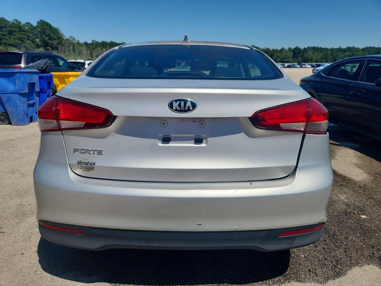2017 KIA FORTE LX photo 16